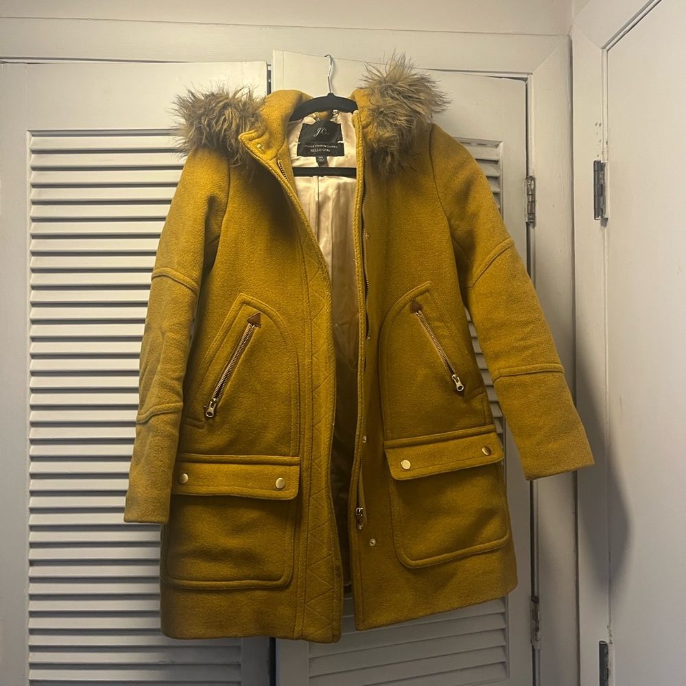J. Crew Stadium Cloth Chateau Parka in Mustard Size 00 - Picture 3 of 6